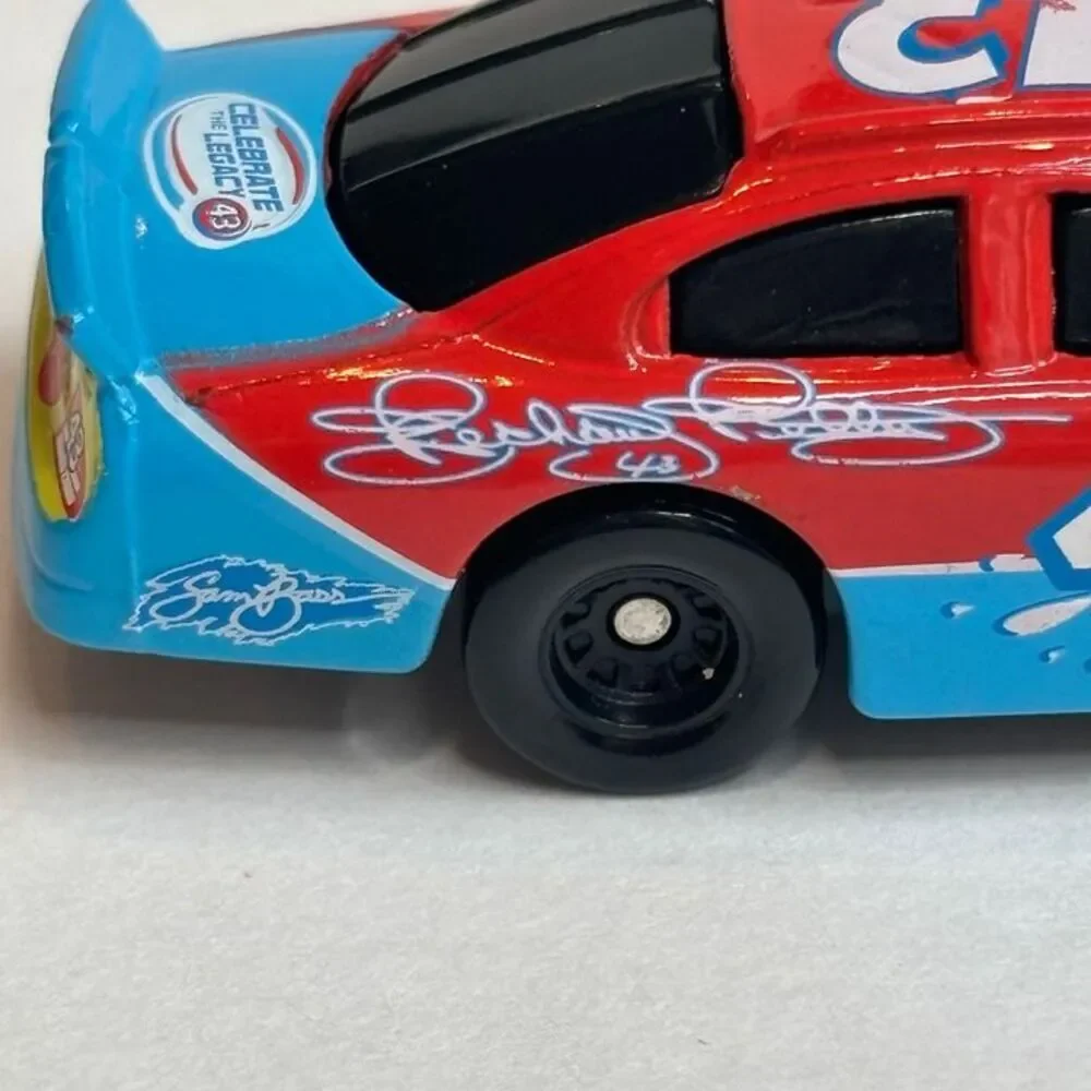 LOOSE Bobby Labonte #43 Cinnamon Toast Crunch Dodge Charger (1:64) Diecast